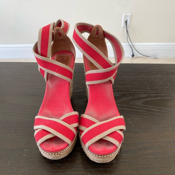 Tory Burch espadrilles. - Picture 3 of 5